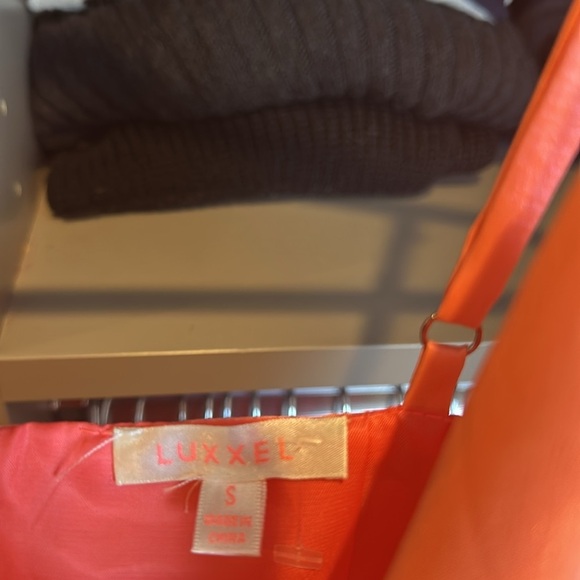 Luxxel coral sateen spaghetti strap mini dress size S - Picture 2 of 3